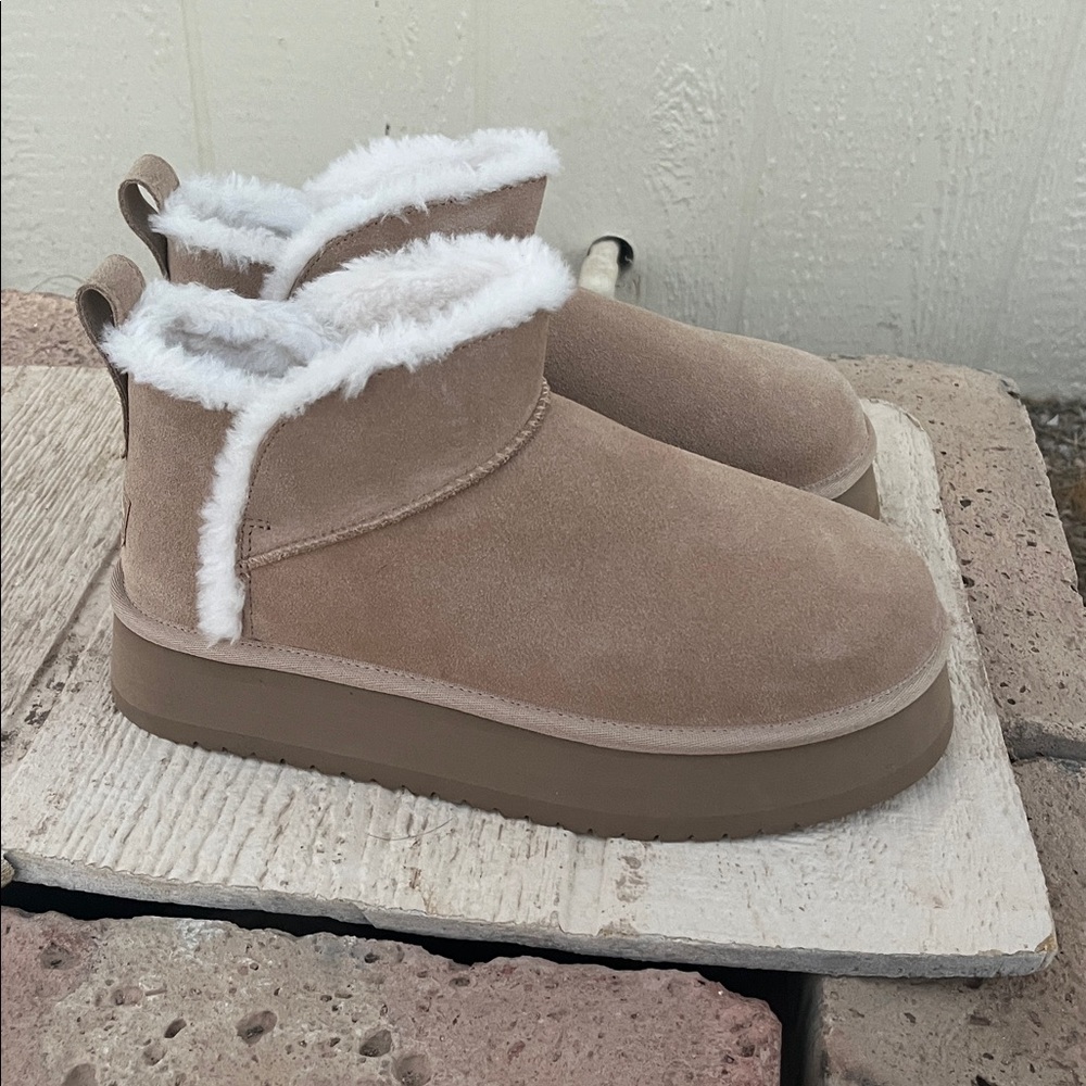 Koolaburra by UGG Koola Ultra Mini Platform Boots size 10